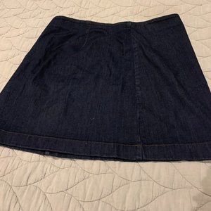 Ann Taylor dark denim skirt size 8 - EUC